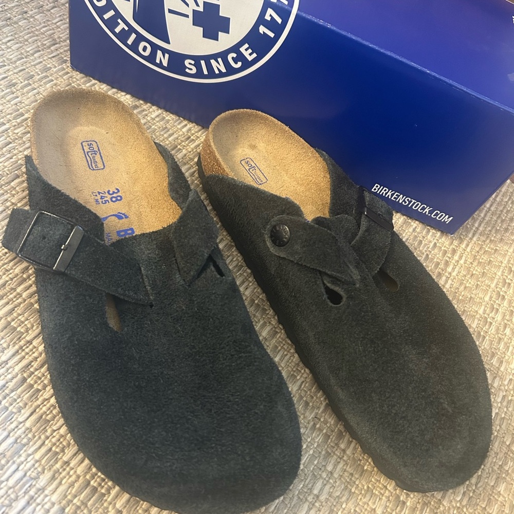 Birkenstock Boston Suede Clogs in Black